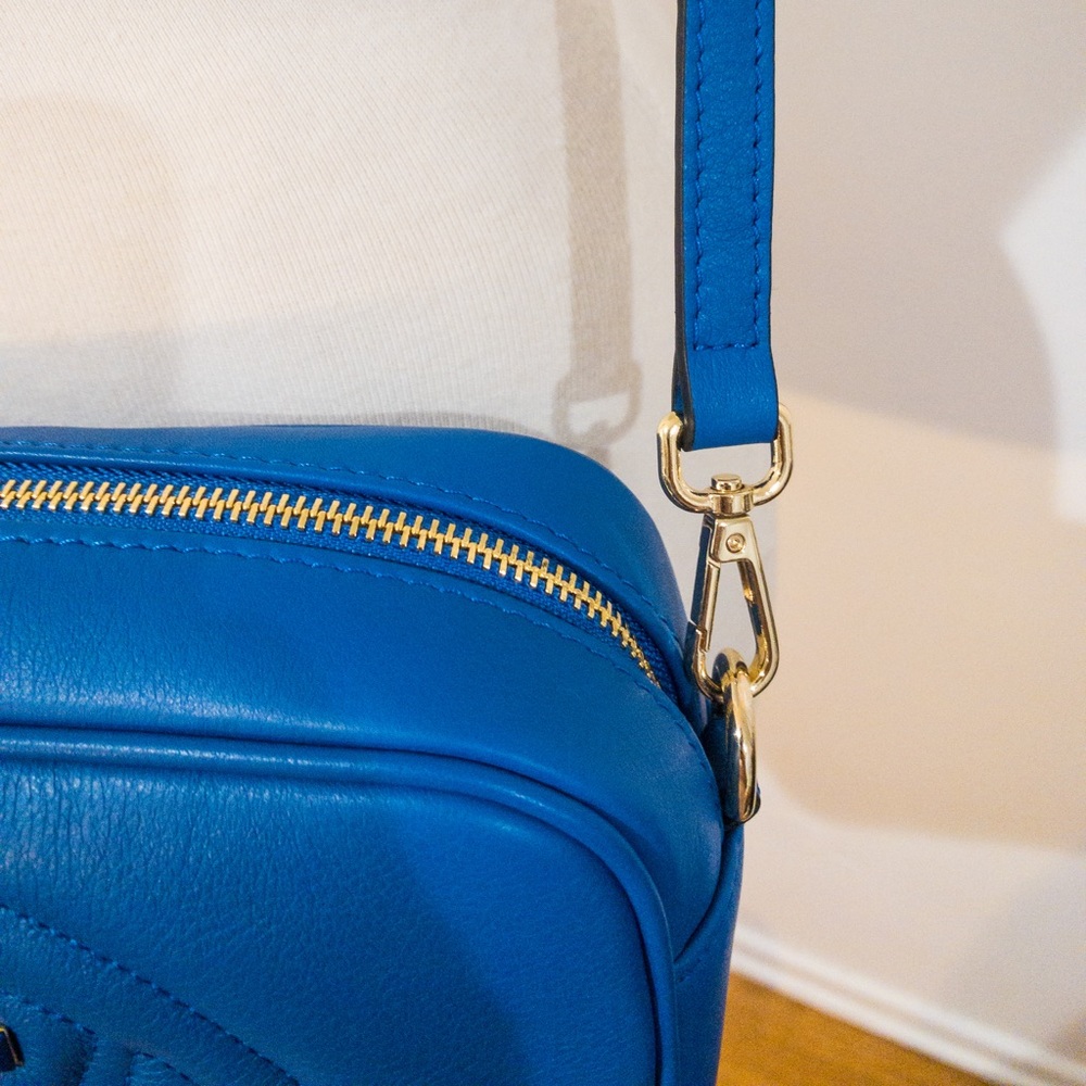 Valentino Mia Signature Crossbody - NWT - Picture 2 of 9